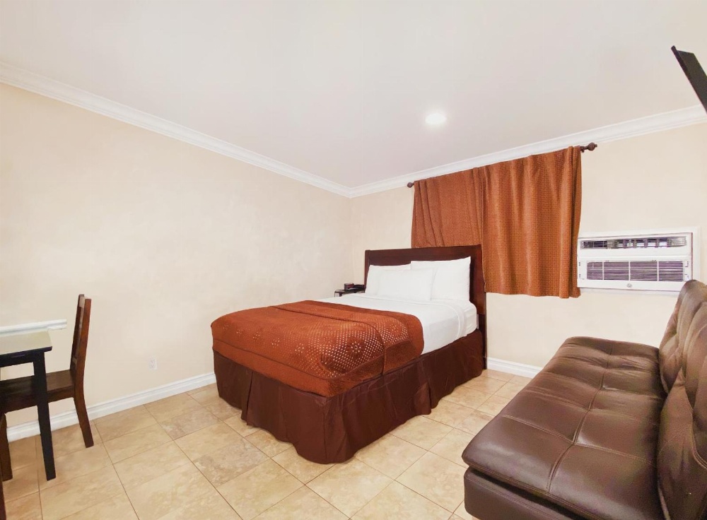 Nite Inn at Universal City - Walking Distance to Universal Studios Hollywood Main image